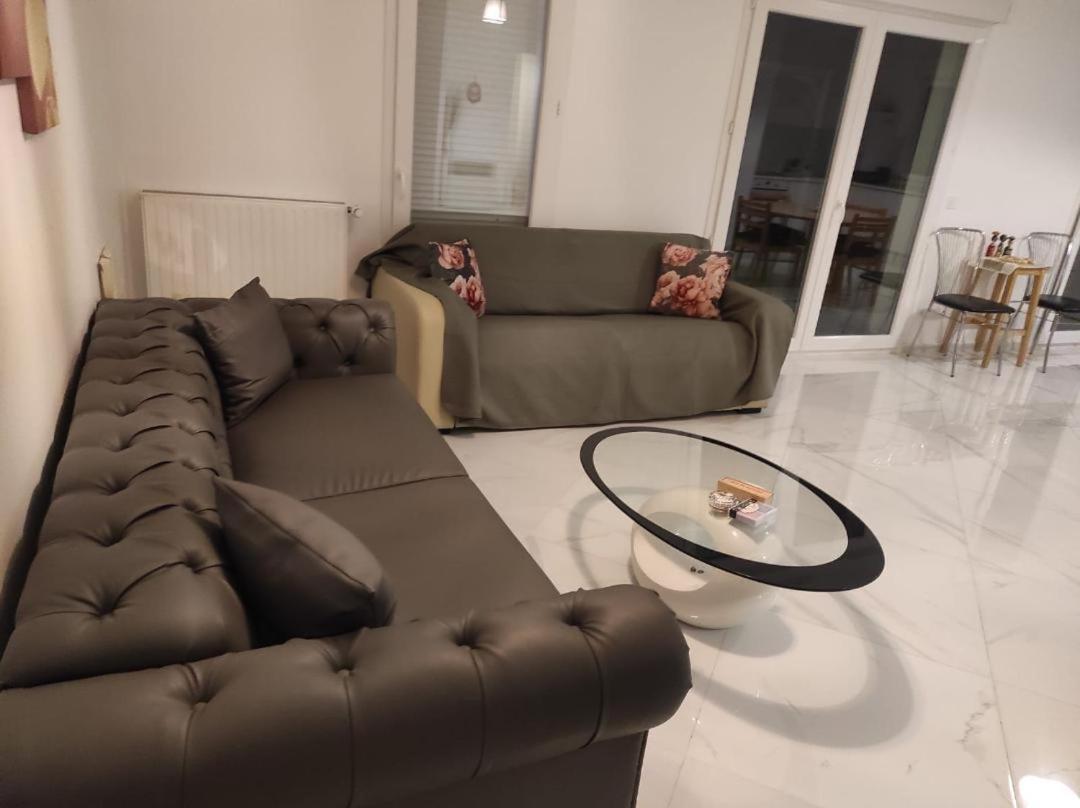 Tres Bel Appartement Avec Grand Jardin, Proche De Paris 圣吉欧梅斯 外观 照片
